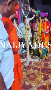 ಶ್ರೀಮತಿ ನಿರ್ಮಲಾ ಸಿದ್ದಪ್ಪ ಹಳ್ಳೂರ ಇವರಿಗೆ ತುಲಾಭಾರ ಕಾರ್ಯಕ್ರಮ